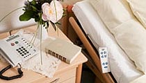 Einbett-Zimmer im Gästehaus St. Elisabeth